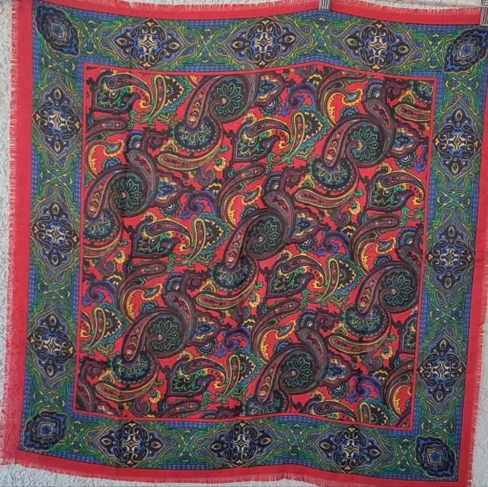 Vintage Paisley Wool Scarf Red Multicolor Boho Square 30” Lightweight Fringe - Picture 4 of 5